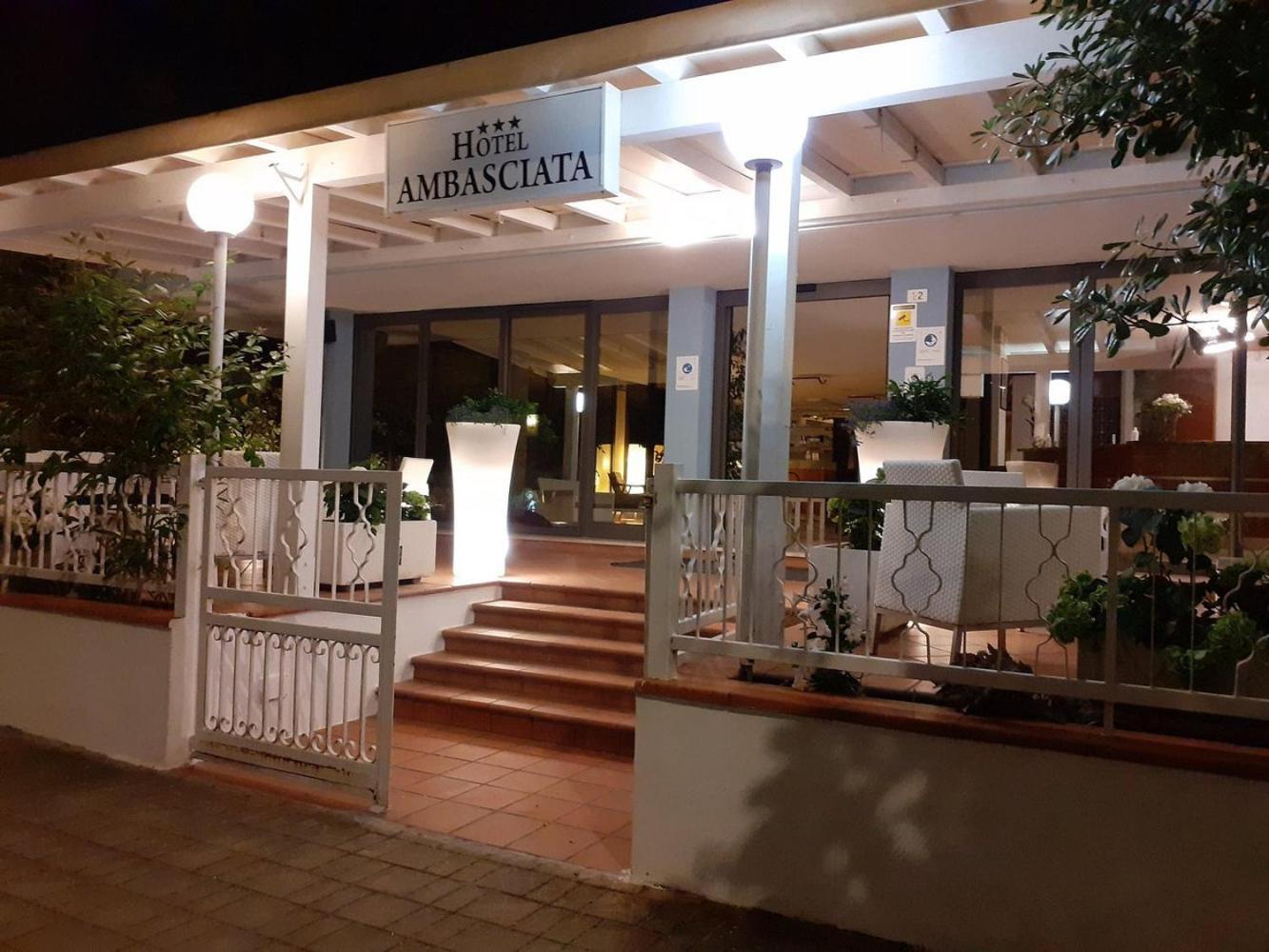Hotel Ambasciata 切塞纳蒂科 外观 照片